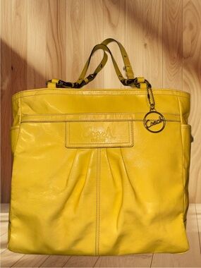 Coach East West Gallery Tote Lemon Yellow F14859